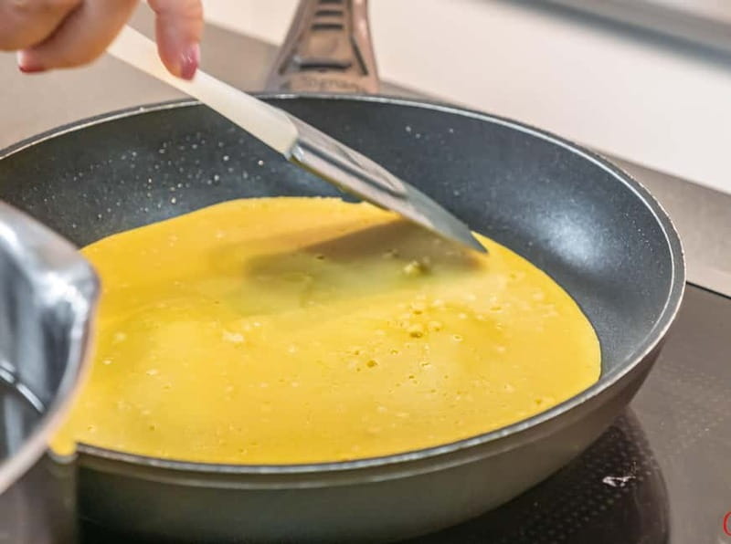 Milan: Hands-On Pasta & Dessert Cooking Class & Wine Pairing - Learning four kinds of pasta