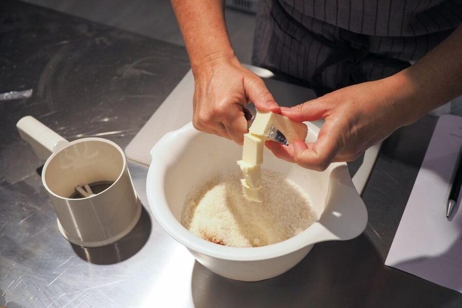 Milan: Italian Cooking Class with Food and Wine - Chef Ilaria turns instruction into a social evening