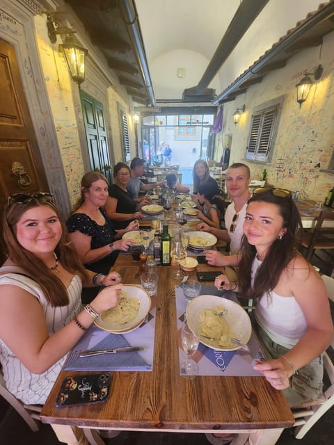 Milan: Pasta and Tiramisu Cooking Class with Wine - Arriving with Prosecco and an inside look at the restaurant