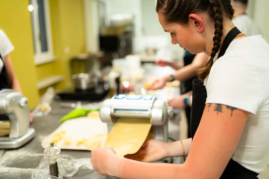 Milan: Pasta, Gnocchi and Tiramisù Cooking Class with Wine - Starting with pasta dough and ravioli