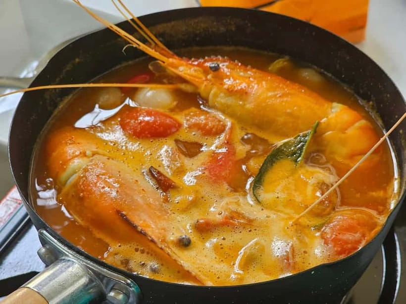 Mini Group: Uncle and Aunty Cooking House Afternoon Class - Four Cooking Sessions and a Full Thai Menu