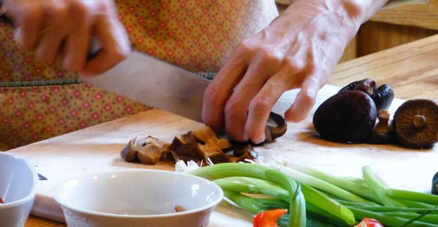 MoMo or Dal Bhat Cooking Class at Aama Kitchen in Pokhara - Who will enjoy Aama Kitchen most?