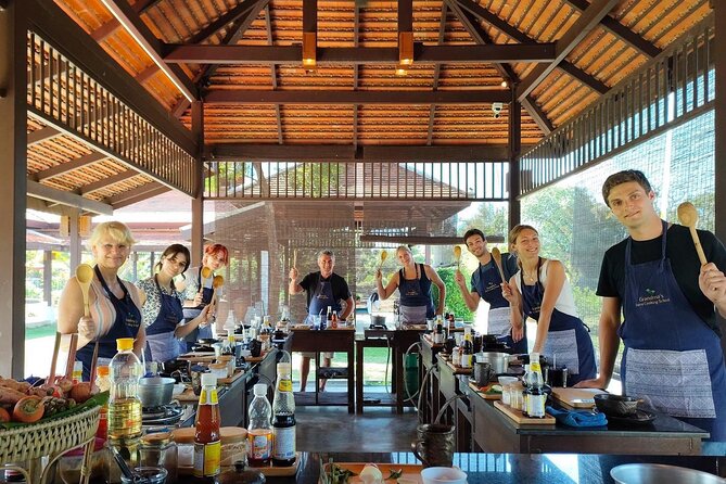 Morning Cooking Class in Traditional Pavilion with Beautiful Garden - Chiang Mai - Key points at a glance