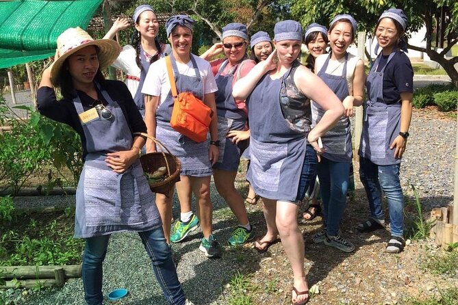 Morning Cooking Class in Traditional Pavilion with Beautiful Garden - Chiang Mai - Food choices, teaching style, and the final meal