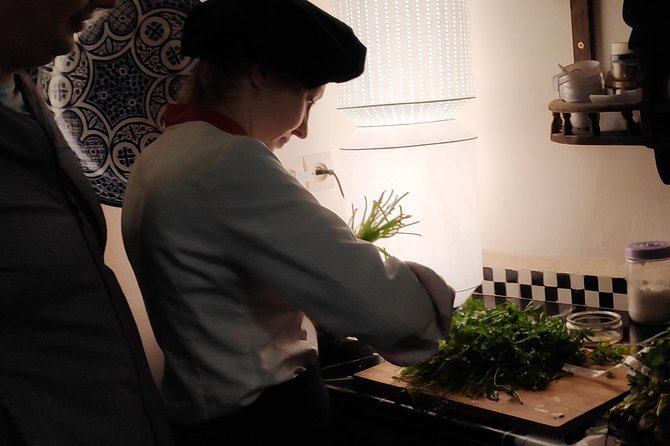 Moroccan Cuisine Fez Cooking Class - Choosing a tagine you can make at home