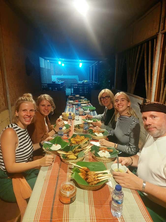 Munduk Balinese Cooking Class lunch/Dinner at a Local Home - A local home, not a staged restaurant