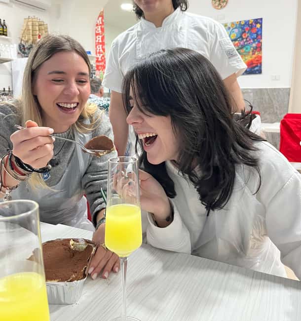 Naples: Neapolitan Pizza and Tiramisu Cooking Class - Food needs and comfort