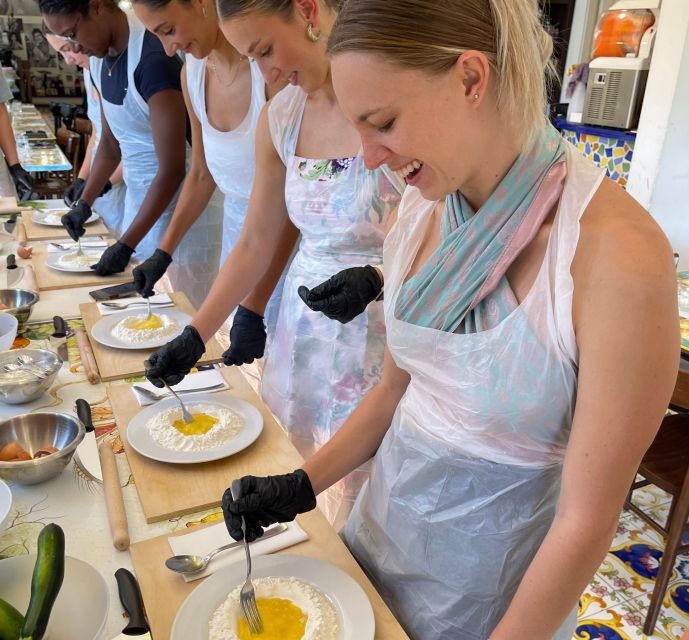 Naples: Pasta Cooking Class with Tiramisù and a Drink - How the class suits families, solo visitors, and couples