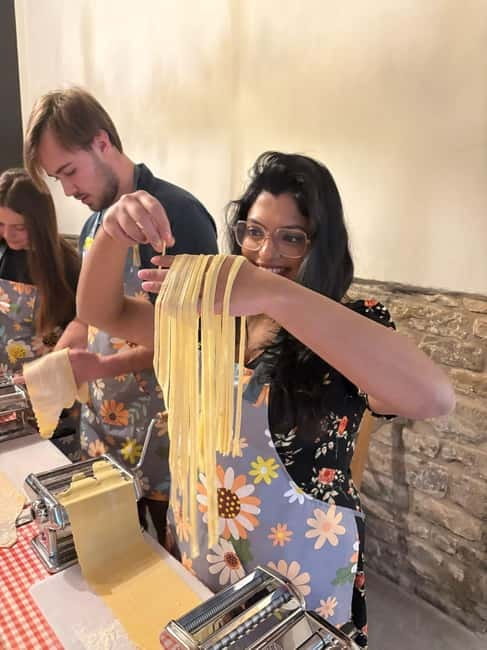 Naples: Traditional Italian Food Cooking Class at Restaurant - Key points to know