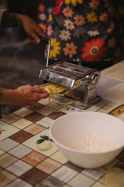 Naples: Traditional Italian Food Cooking Class at Restaurant - Who should book this cooking class?