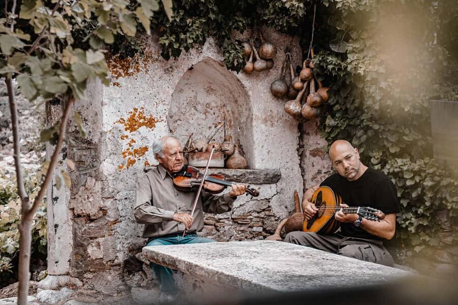 Naxos: Family Farm-table Cooking, Kouros Tour & Live Music - Who will enjoy this most?