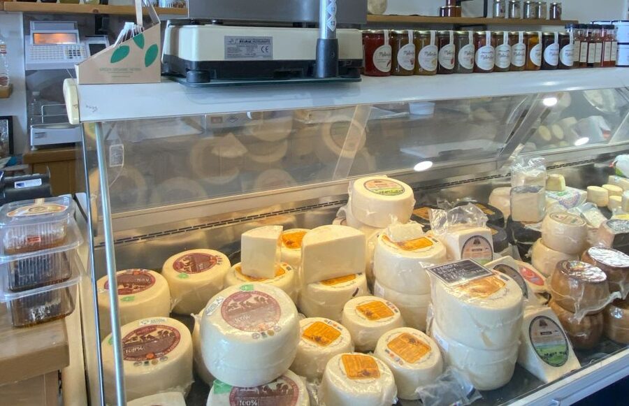 Naxos: Food Walking Tour & Cooking Class with Meal & Drinks - Timing, heat, and what to bring