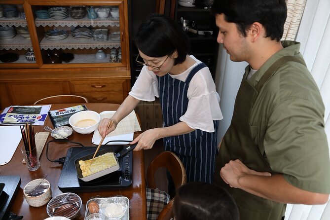 Near Fushimiinari: Kyoto Home Cooking Class & Supermarket tour - Miho’s teaching style and the small group advantage