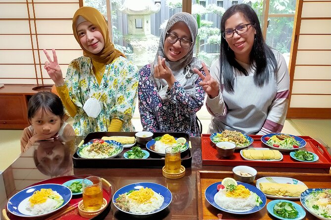 Near Fushimiinari: Kyoto Home Cooking Class & Supermarket tour - Timing your morning near Fushimi Inari