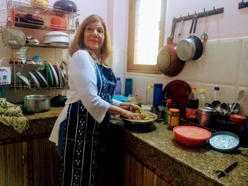New Delhi: Full-Day Cooking Class learn 8 dishes with Locals - Lunch: a full vegetarian thali or chhola bhatura