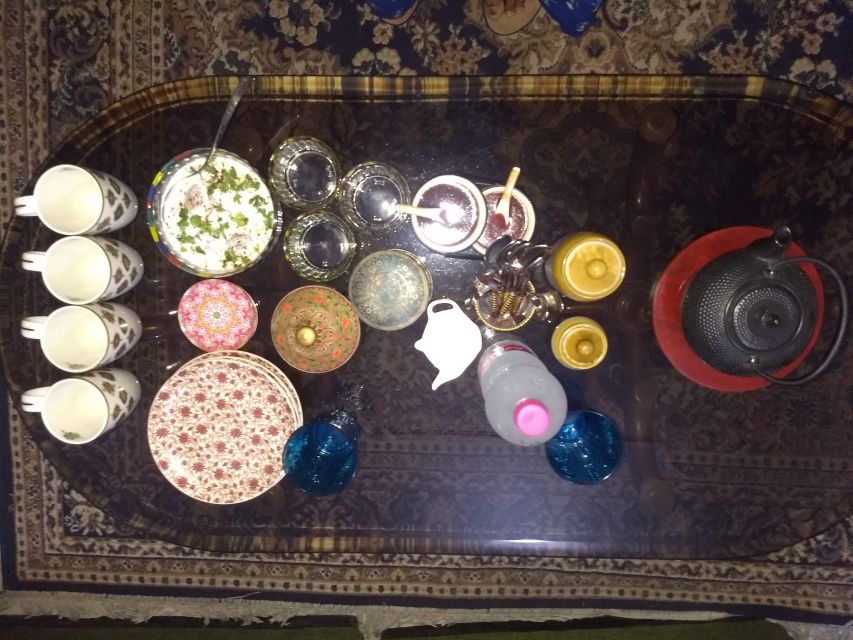 New Delhi: Full-Day Cooking Class learn 8 dishes with Locals - A slower hour before dinner preparations