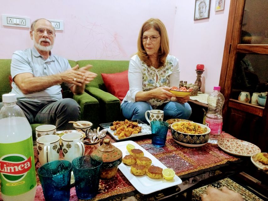 New Delhi: Full-Day Cooking Class learn 8 dishes with Locals - The first cooking session begins around 10:30