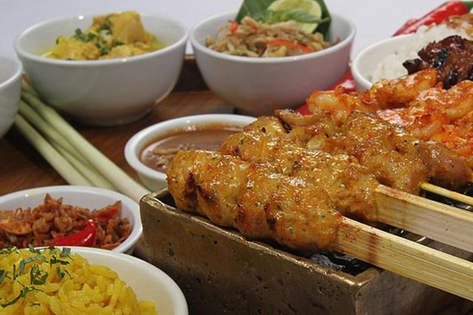 Nia Bali Seminyak Cooking Class - From banana leaves to satay