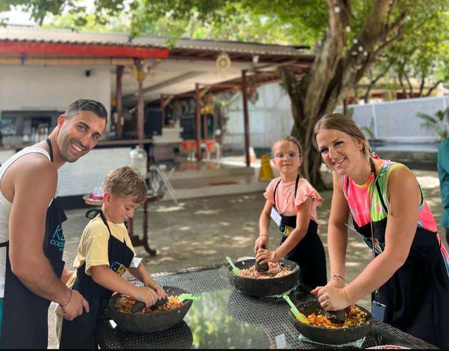 Nusa Dua: Balinese Cooking Class with Market Tour - Welcome tea before the spice work begins