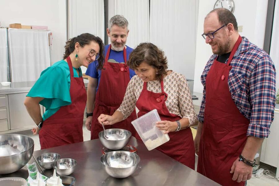 only in ITALIAN - International aperitif + cooking class in Italian - Un aperitivo che rompe il ghiaccio