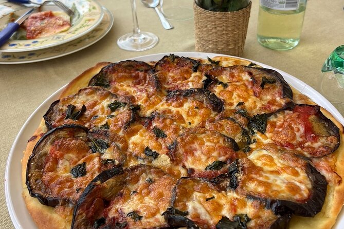 Ortigia market tour and traditional cooking lesson - From Ortigia to Teresa’s villa in Arenella