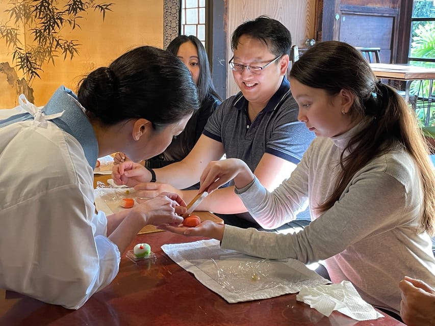 Osaka : Exclusive Tea Ceremony & Wagashi Cooking - A family welcome with a century of local experience