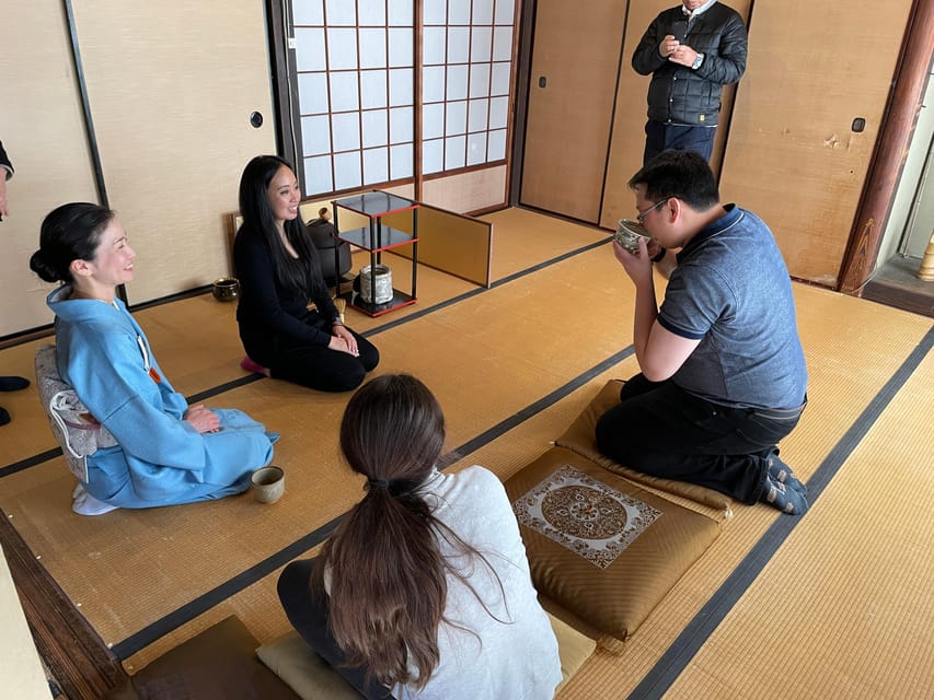 Osaka : Exclusive Tea Ceremony & Wagashi Cooking - Taking part in the tea ceremony