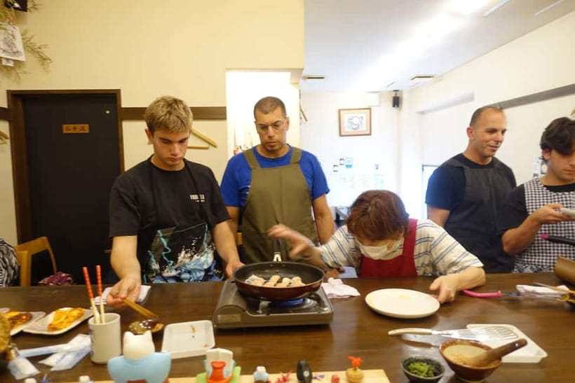 Osaka: Japanese Cooking Class with Matcha Experience - Location: a smart stop near Osaka Castle