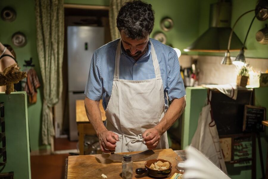 Ostuni: Cooking Class at a Local's Home - Key points to know before booking