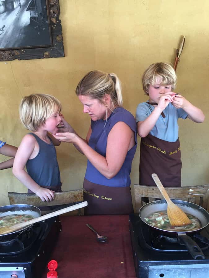 packages cooking class and romantic dinner in a local home - My booking advice