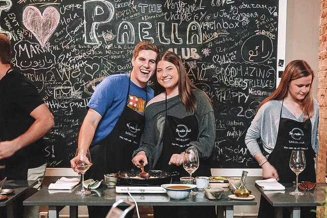 Paella Cooking Class with Professional Chef: Four Course Dinner - How the class handles different ages and diets