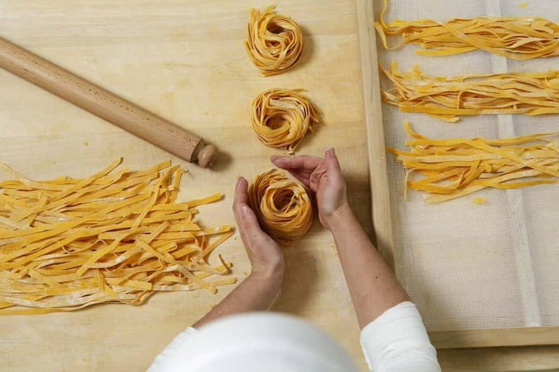 Palermo: Italian Cooking MasterClass with Food & Wine - Layering the dish and getting the bake right