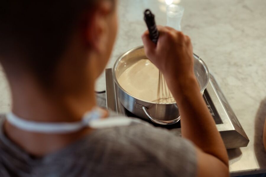 Palermo: Pizza and Gelato Cooking Class with Dinner and Wine - Is the class really family-friendly?