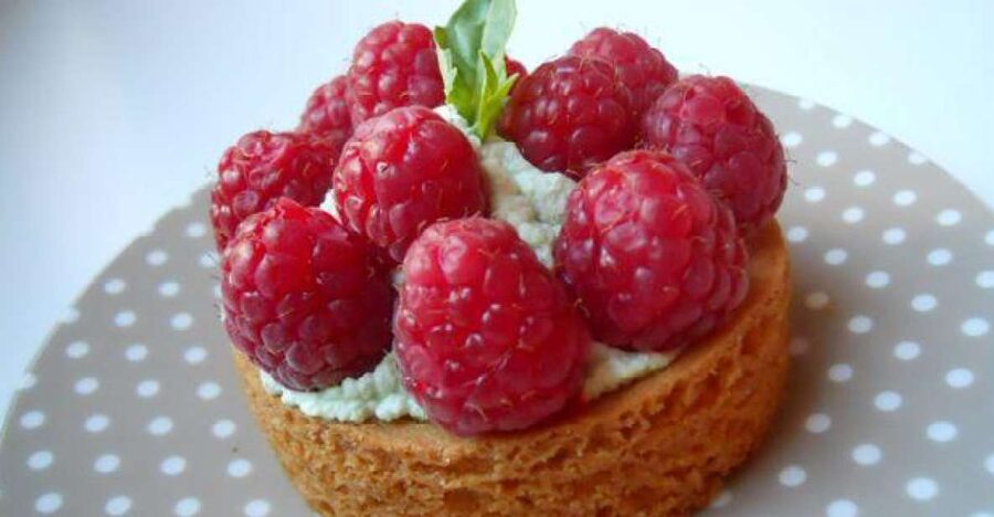 Paris: 2.5-Hour French Pastry Cooking Class - What happens during the 150 minutes