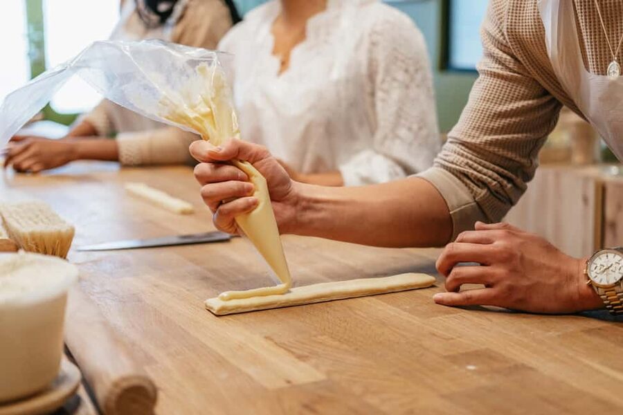 Paris: French Croissant Baking Class with a Chef - What the 150-minute class actually covers