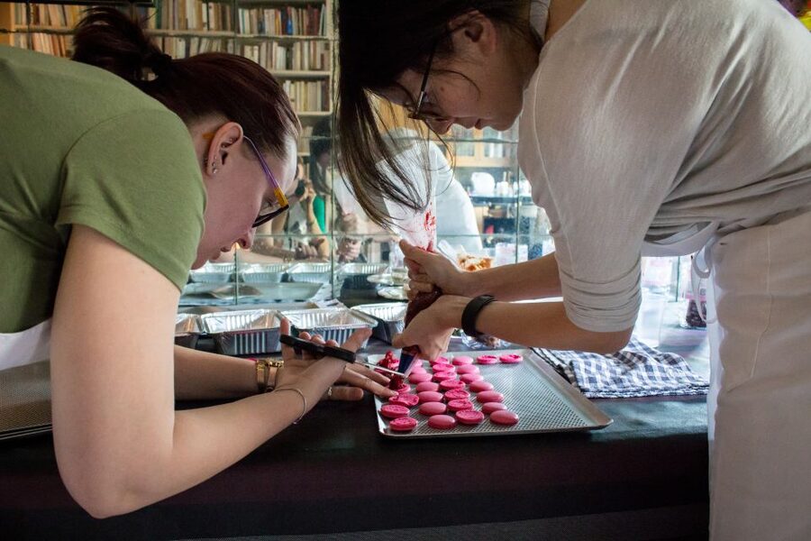 Paris: French Macarons Baking Class with a Parisian Chef - Key points at a glance