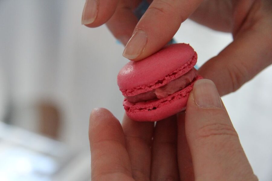 Paris: French Macarons Baking Class with a Parisian Chef - Who should book this class