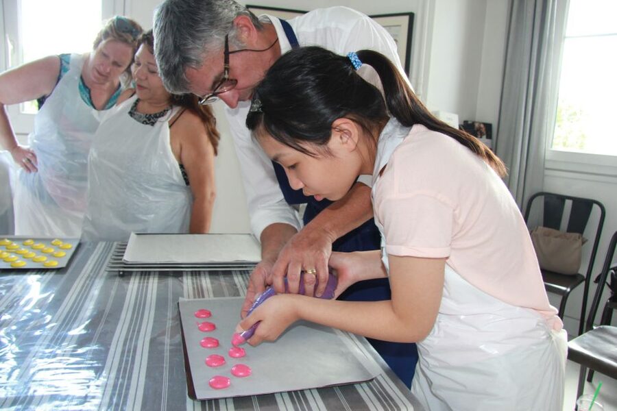 Paris: French Macarons Baking Class with a Parisian Chef - Taking the macarons and recipe home