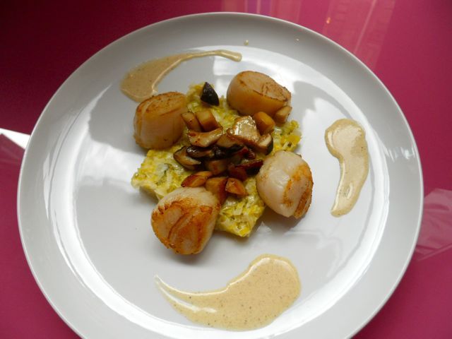Paris: Hands-On Small Group Cooking Class - Meeting chef Noémie in the atelier