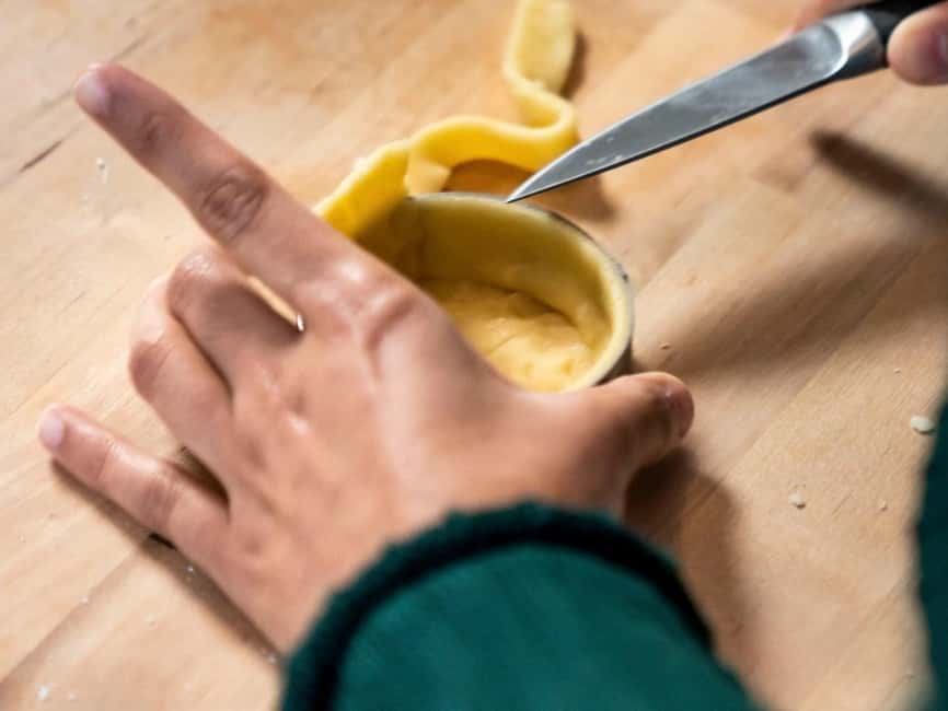Paris: Lemon Tart Baking Class with a Pastry Chef - Building the Lemon Filling and Pastry