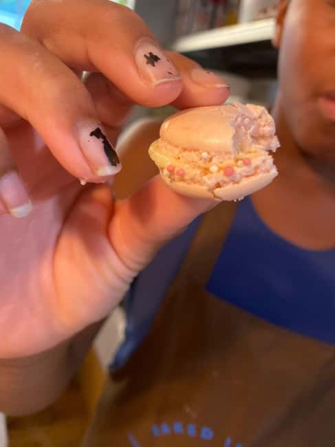 Paris: Macaron Baking Class for Families and Kids - Who should book this Paris pastry class?
