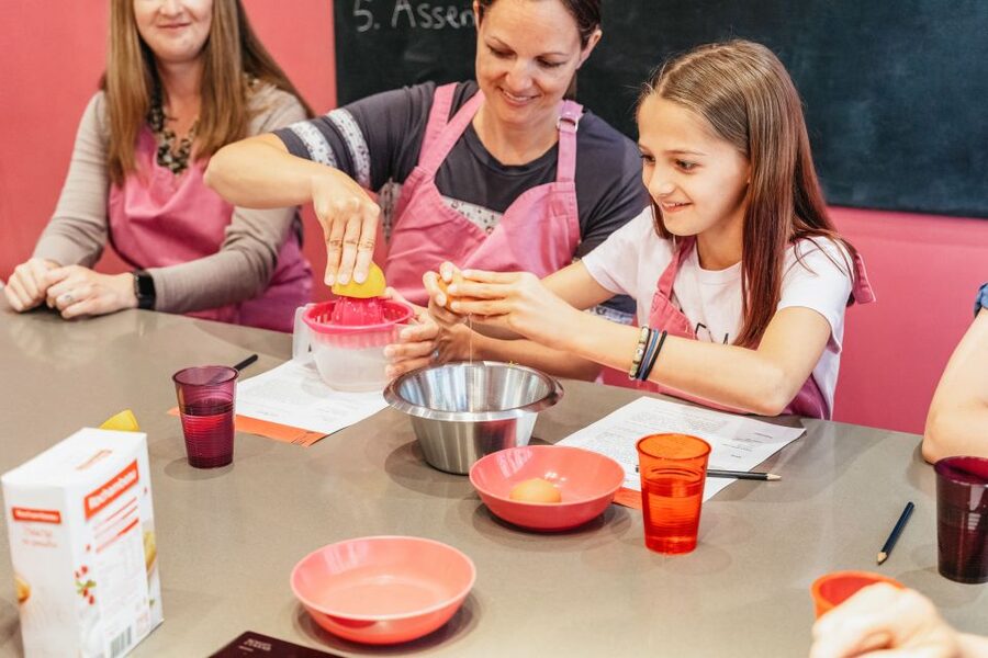 Paris: Macarons Cooking Class with Pâtisserie Chef Noémie - Should You Book It?