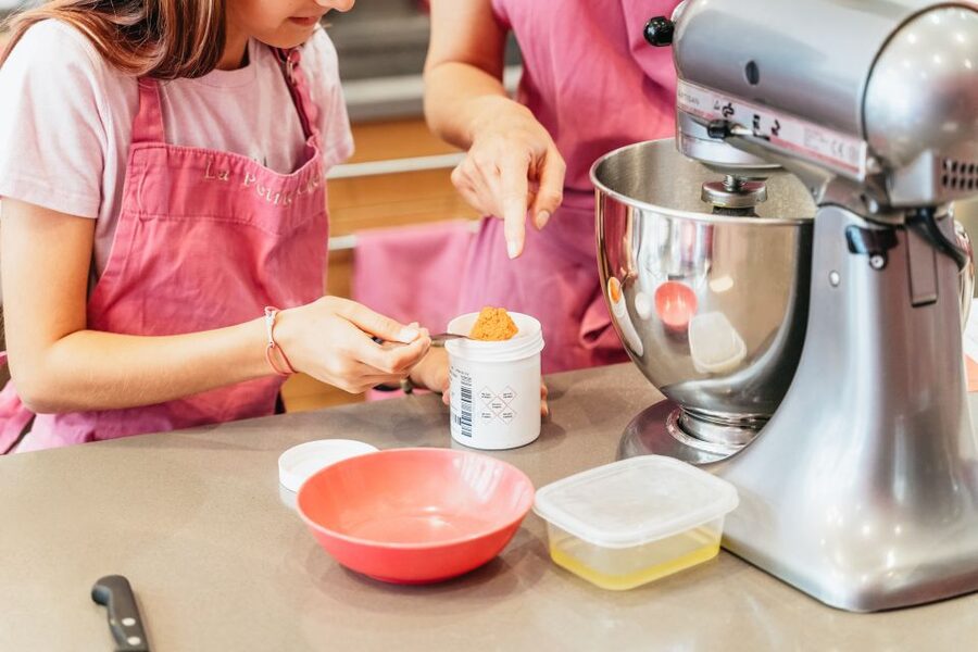 Paris: Macarons Cooking Class with Pâtisserie Chef Noémie - The Value of $141 Per Person