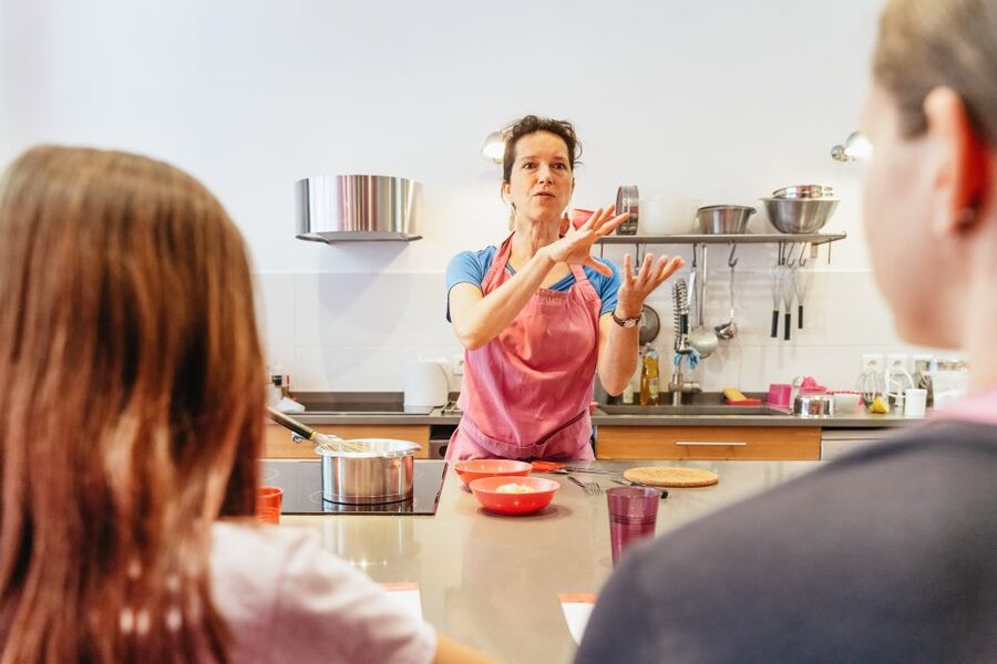 Paris: Macarons Cooking Class with Pâtisserie Chef Noémie - Making Two Flavors From Scratch