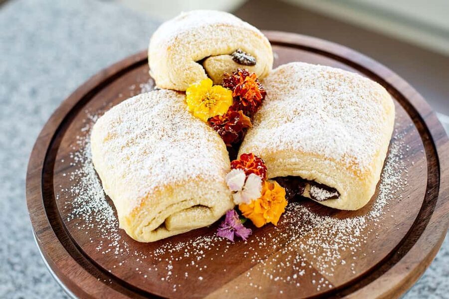 Paris: Traditional Croissant Cooking Class With Local Baker - Why this class is different from a pastry tasting