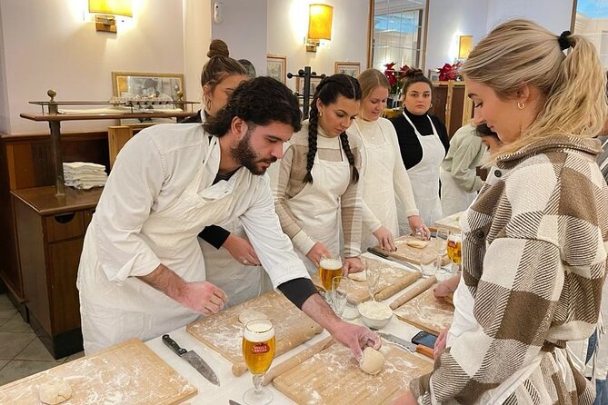 Pasta and Tiramisu Cooking Class in Rome, Piazza Navona - What the nearby Roman sights add