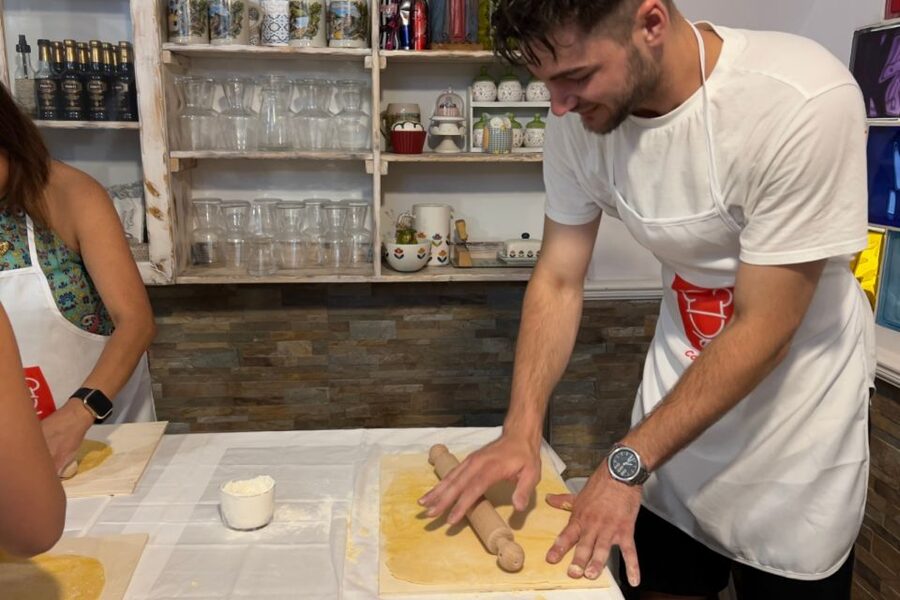 Pasta and tiramisù Cooking class with Wine at Piazza Navona - Is two hours enough?