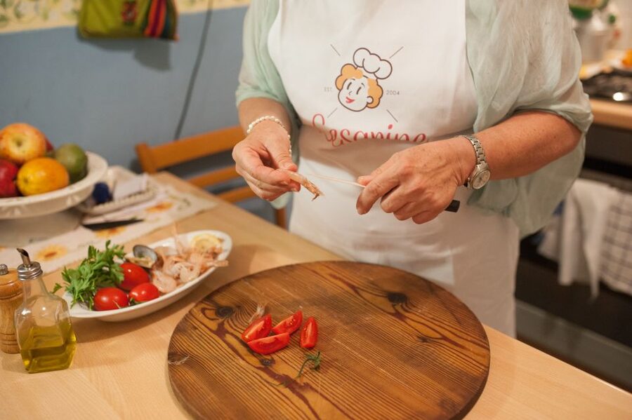 Pescara: Authentic Cooking Class at a Local's Home - What happens during the three-hour class