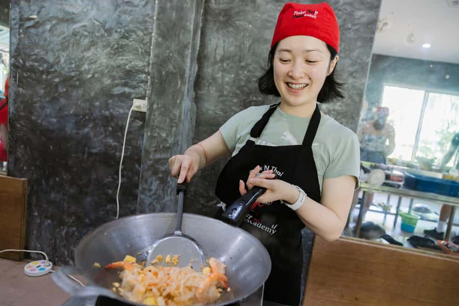 Phuket: Authentic Thai Cooking Class - Who should book this Phuket cooking class?