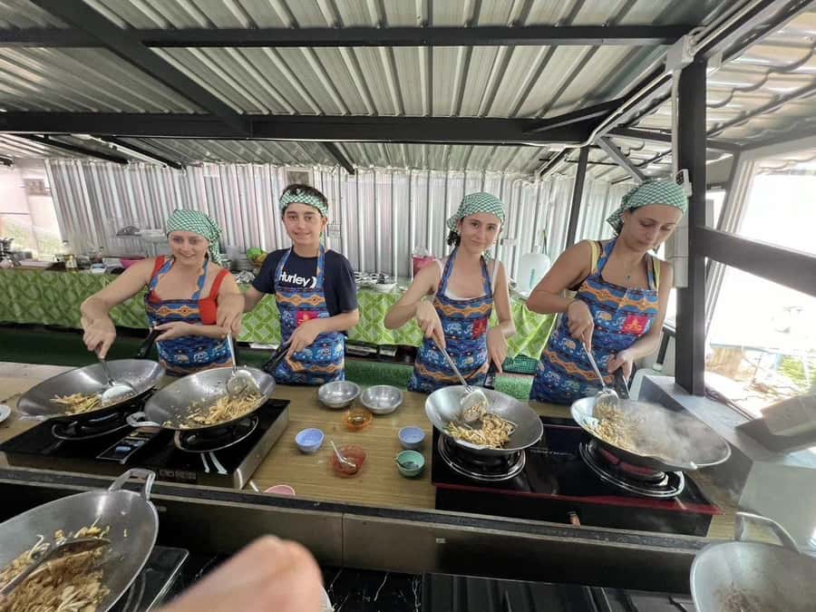 Phuket: Thai Cooking Class with Market Tour - Tropical fruit, lunch, and the value of the setting